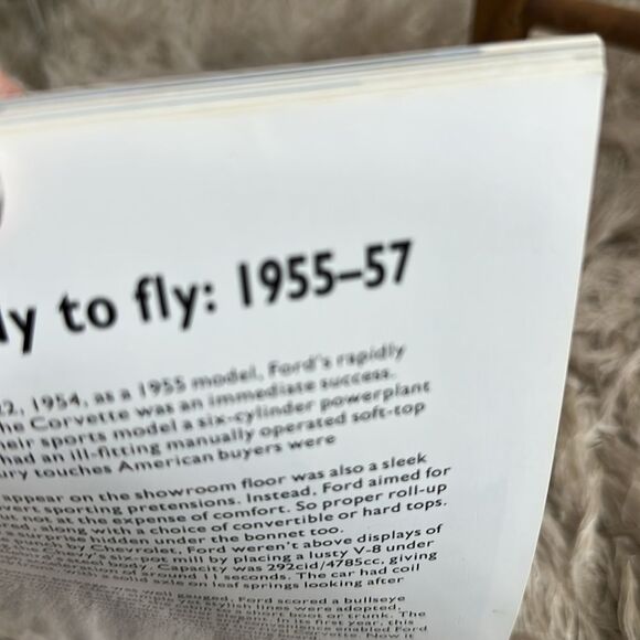 Ford T-Bird By Malcom Birkitt Osprey Automotive 128 Pages Filled With Photos - Picture 17 of 17